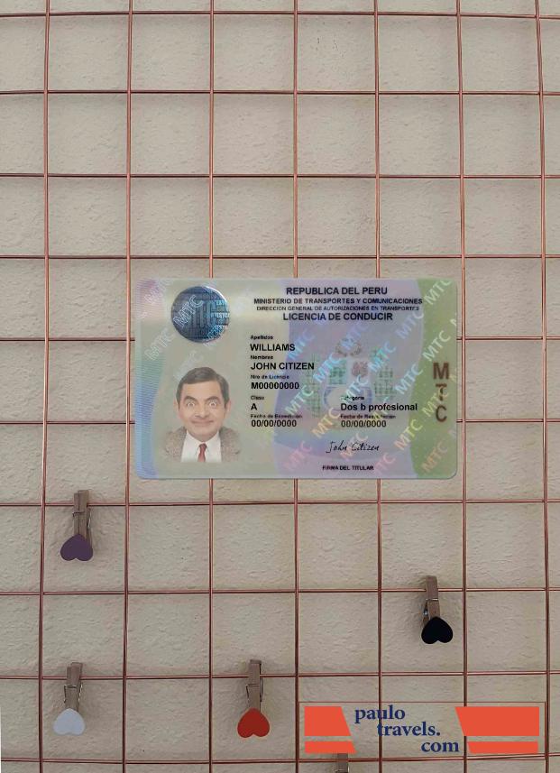 Peru driving license photolook FRONT PSD template